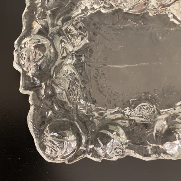 Vintage Glass rose petal butter dish - Picture 2 of 5